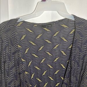 Investments Navy and Yellow Wave Knit Top